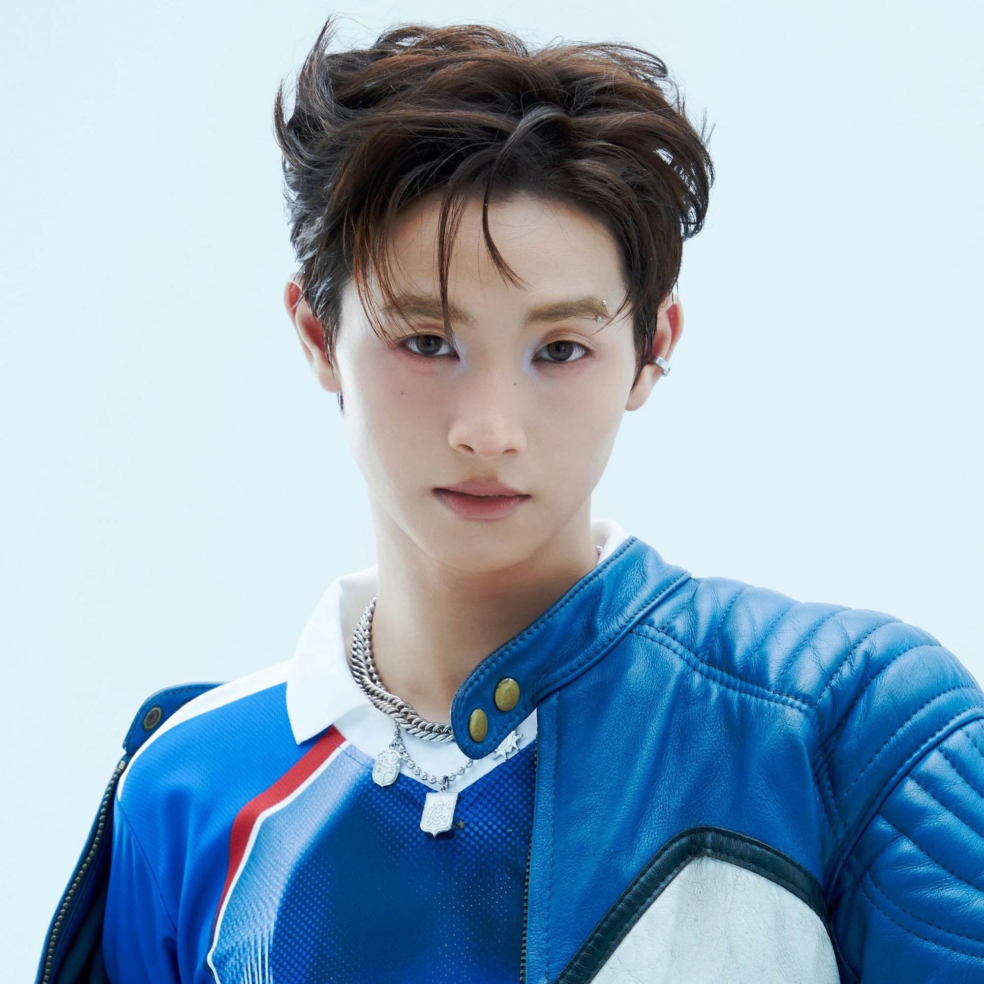 CONGB was called a Negav inheritor for offensive statements, calling Son.K with shocking words - Photo 4