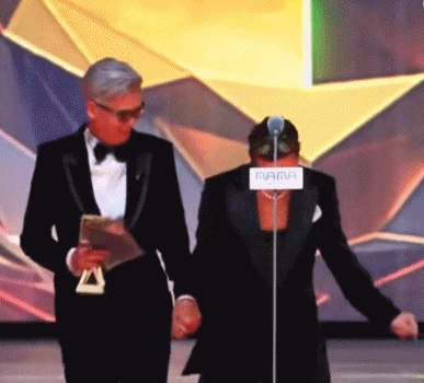 Châu Nhuận Phát: Tượng đài giải trí Hồng Kong và cái nắm tay G-Dragon tranh cãi - Hình 7