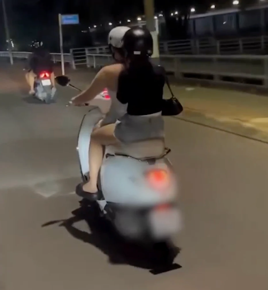 Danh tính 2 cô gái chắp tay vái lạy khi chạy xe: CSGT vào cuộc, CĐM ngao ngán - Hình 5