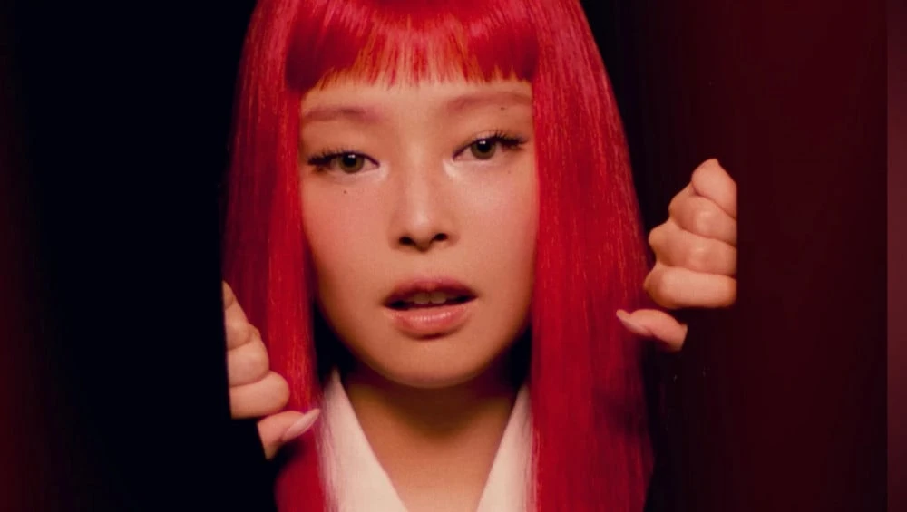 Lisa - Jennie song kiếm hợp bích thống trị BXH, dẫn đầu Kpop vào top toàn cầu - Hình 8