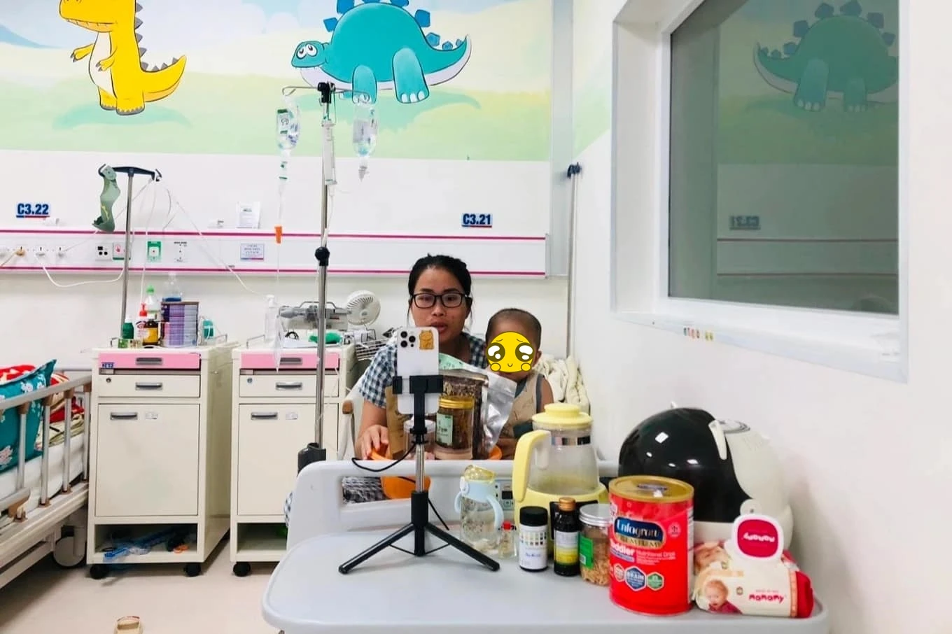 Mẹ Bắp bất ngờ xuống tóc vì con trai, hàng xóm bức xúc yêu cầu xin lỗi - Hình 4