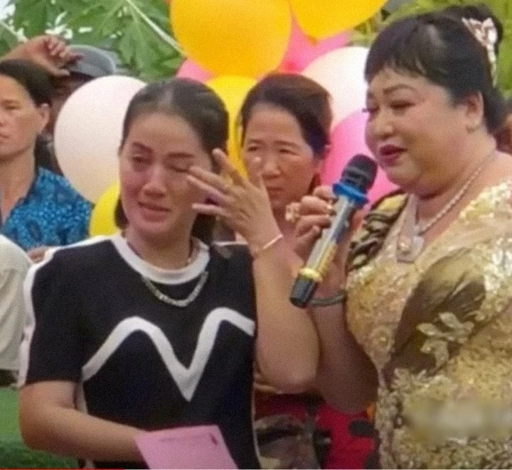 Mẹ nuôi Hồng Loan bức xúc vì bị lên án sau khi cho tiền em Vũ Linh chữa bệnh - Hình 5