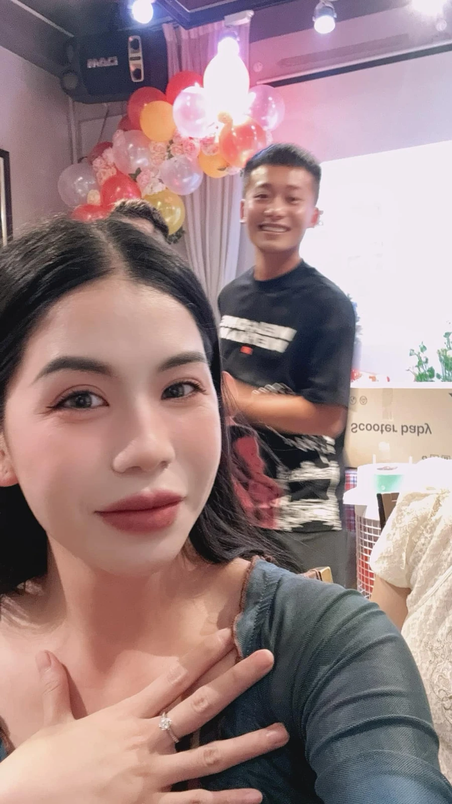 Quang Linh, Hằng Du Mục bị khởi tố tội sản xuất hàng giả, lừa người tiêu dùng - Hình 6