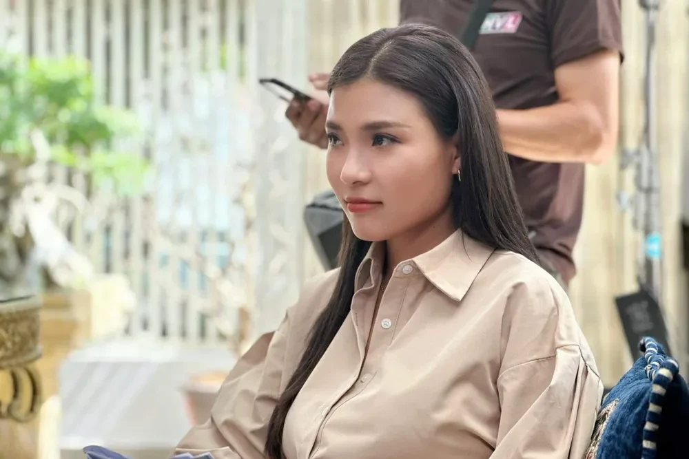Thúy Diễm: U40 nhan sắc thăng hạng, sự nghiệp thành công, hạnh phúc bên gia đình - Hình 5