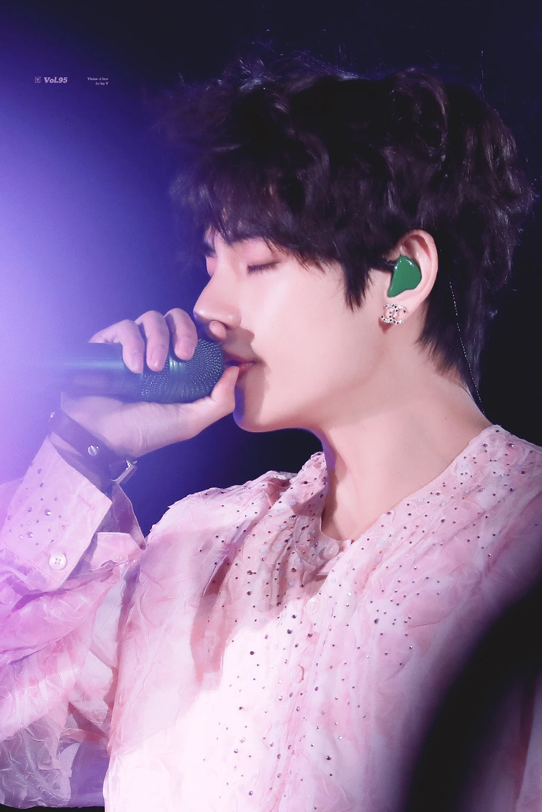 V (BTS) was taken advantage of illegally imaged, the company reacted harshly, ARMY was frustrated - Photo 11