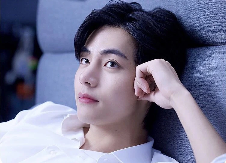 V (BTS) was taken advantage of illegally imaged, the company reacted harshly, ARMY was frustrated - Photo 4