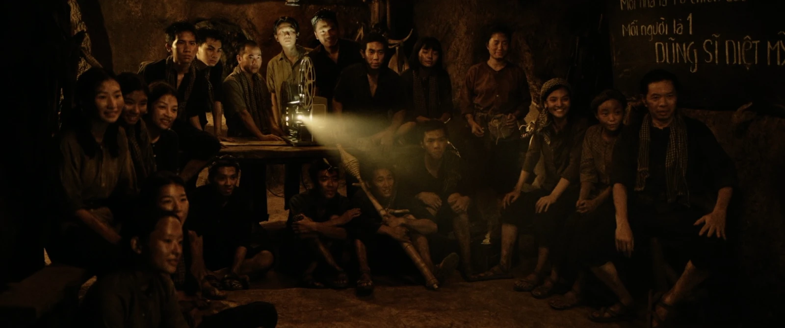 The tunnel collecting 170 billion still has to urgently add an important scene, Thai Hoa warmed his heart, showing his attitude - Photo 5