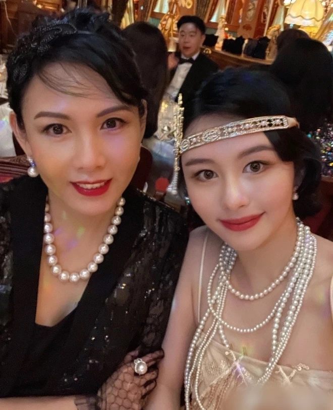 Khâu Thục Trinh: Được khao khát nhất Cbiz, 1 idol Kpop mê, Thư Kỳ hại giải nghệ? - Hình 9