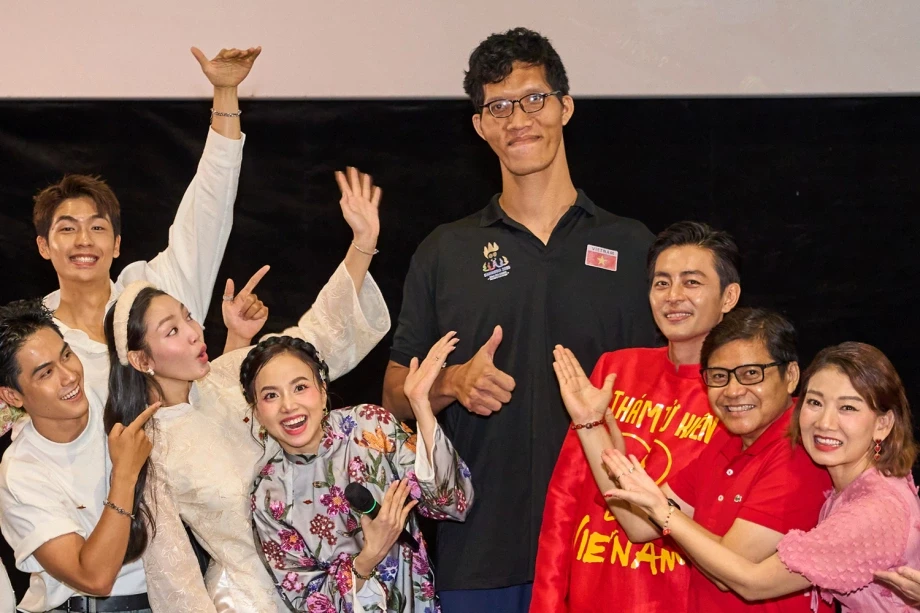 Trần Ngọc Tú ma da Thám Tử Kiên gây sốt màn ảnh, cao hơn 2m nặng 120kg là ai? - Hình 7