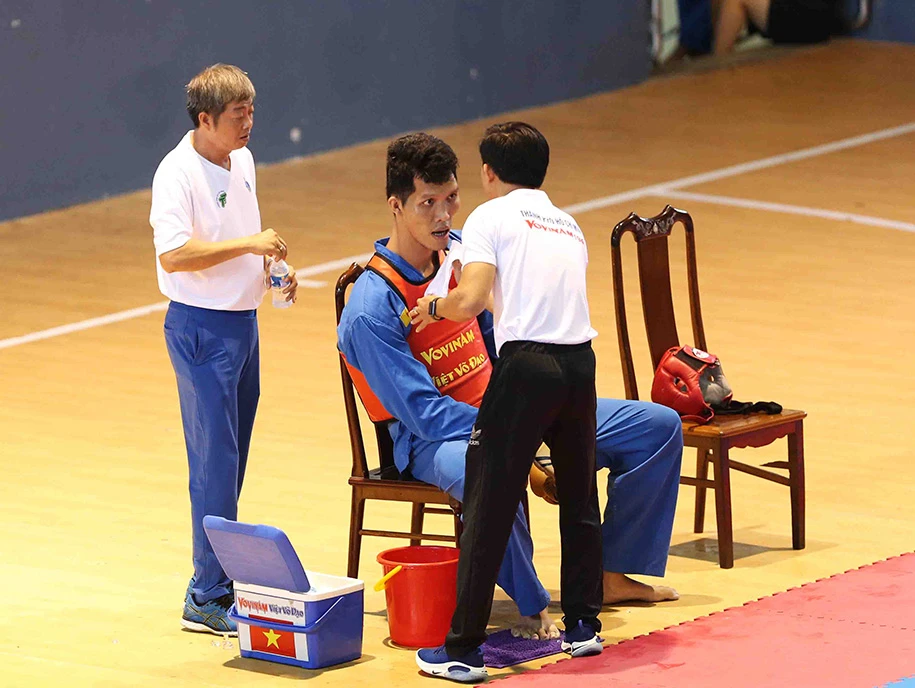 Trần Ngọc Tú ma da Thám Tử Kiên gây sốt màn ảnh, cao hơn 2m nặng 120kg là ai? - Hình 4