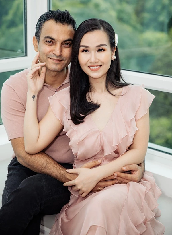 Võ Hạ Trâm: Tiêu biểu ca sĩ phái thực lực, chồng Ấn cưng hết mực, tặng kim cương - Hình 4