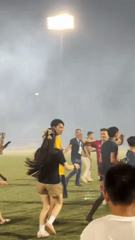 Chu Thanh Huyền bất ngờ lội ngược dòng chỉ với 1 hành động nhỏ giữa SVĐ? - Hình 1