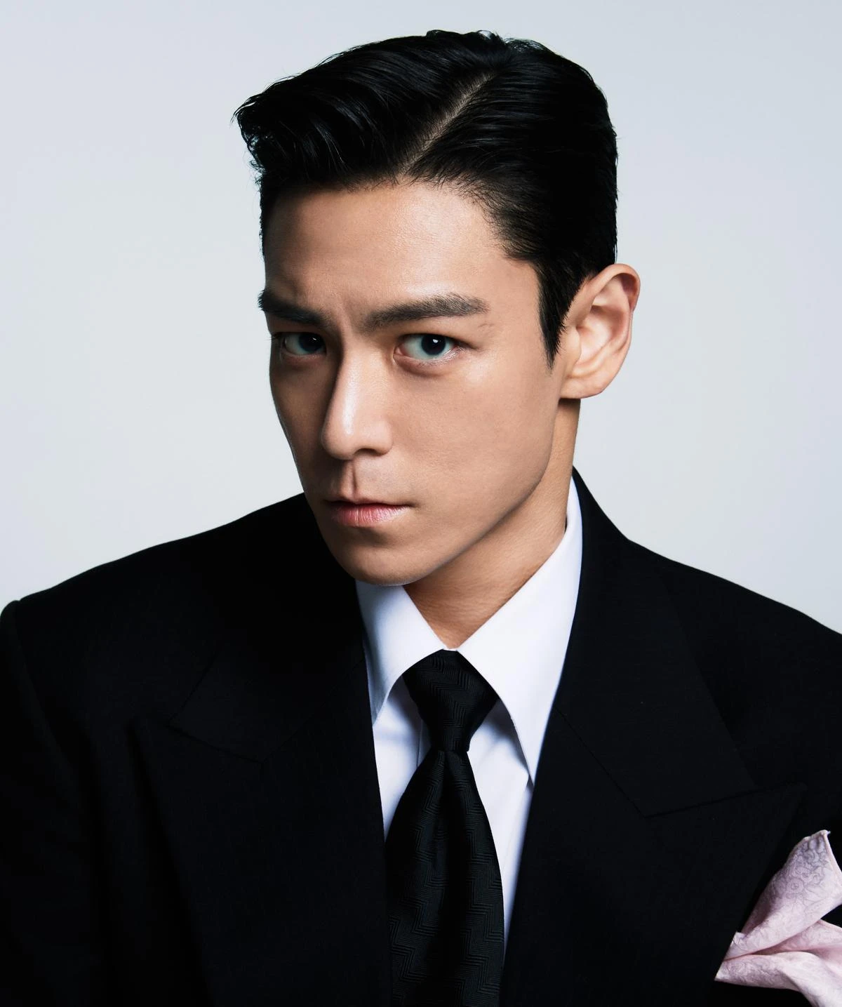 Lộ lý do T.O.P có mặt tại họp báo Squid Game 3, được săn đón hơn cả nam chính? - Hình 1