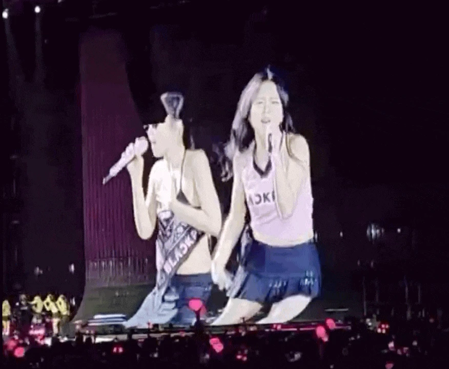 BLACKPINK diễn APT ở concert, đập tan nghi vấn bất hòa, bất ngờ nhận tin buồn - Hình 2