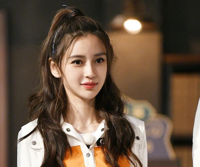 Angelababy được tháo gỡ phong sát Cbiz rúng động! Màn trở lại đầy quyền lực! - Hình 4