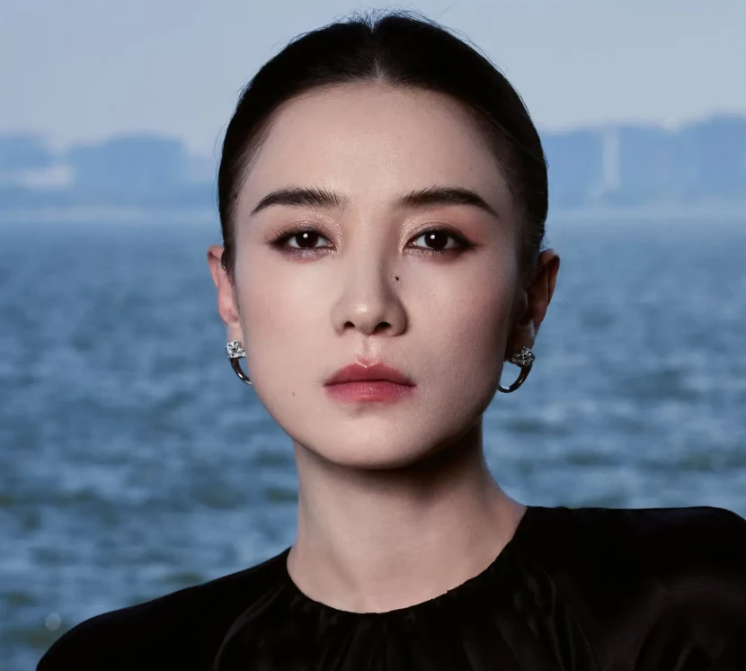 Nữ diễn viên khiến Lưu Diệc Phi bật khóc, bị khui scandal dùng tình đổi vai! - Hình 5