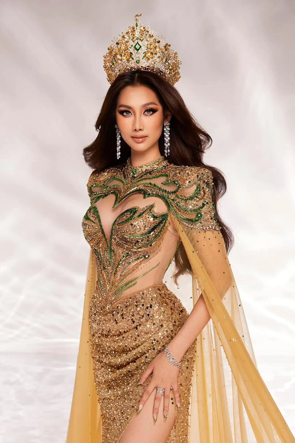 Quế Anh tung bộ ảnh trước lúc trao lại vương miện, trải lòng nhiệm kỳ sóng gió - Hình 6