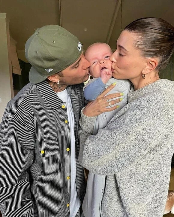 Justin Bieber brought his son to the view, but met with a bitter ending, netizens said a shocking sentence - Photo 4