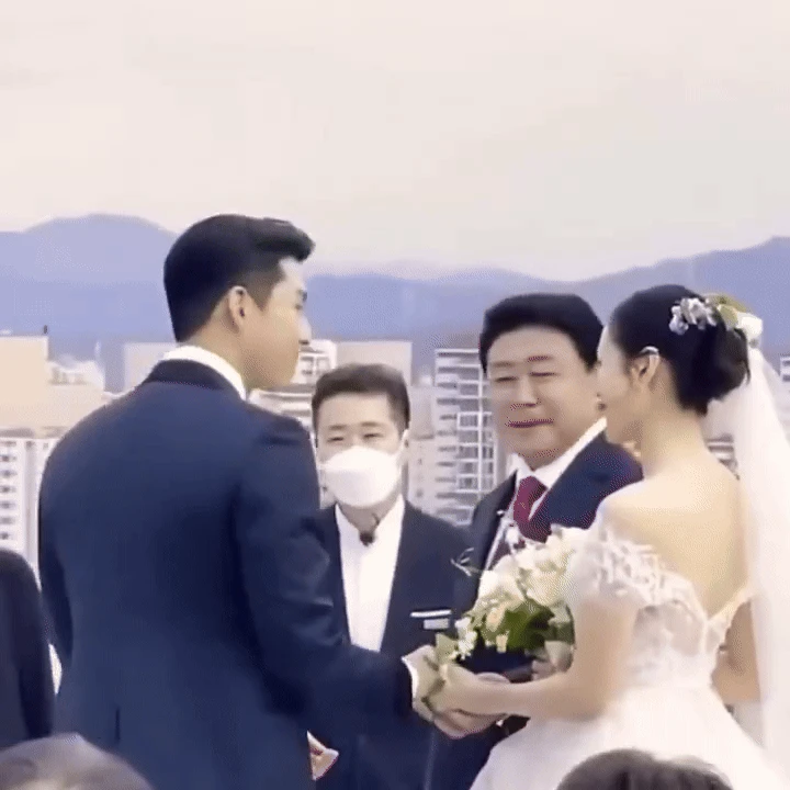 Hyun Bin giữ đúng một thói quen này mỗi khi bên cạnh bà xã Son Ye Jin! - Hình 4
