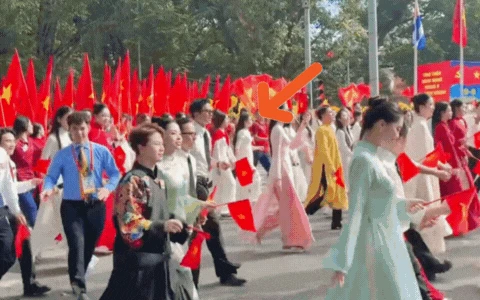 Diễu binh A80: Khối nghệ sĩ bị nhắc nhở, cục trưởng có hành động cứu nguy - Hình 3