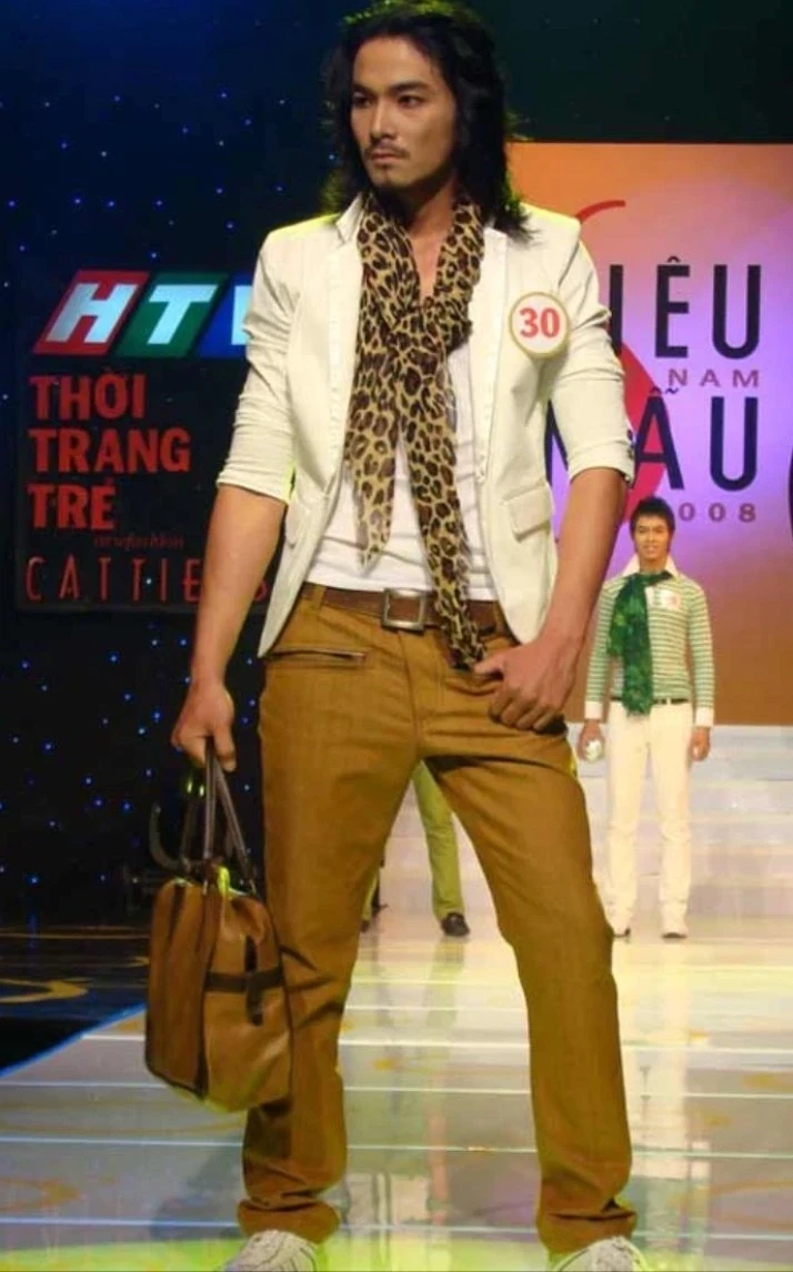 Quách Ngọc Ngoan: Tài tử xăm mặt vợ lên ngực, nay tái xuất sau khi vỡ nợ 20 tỷ - Hình 2