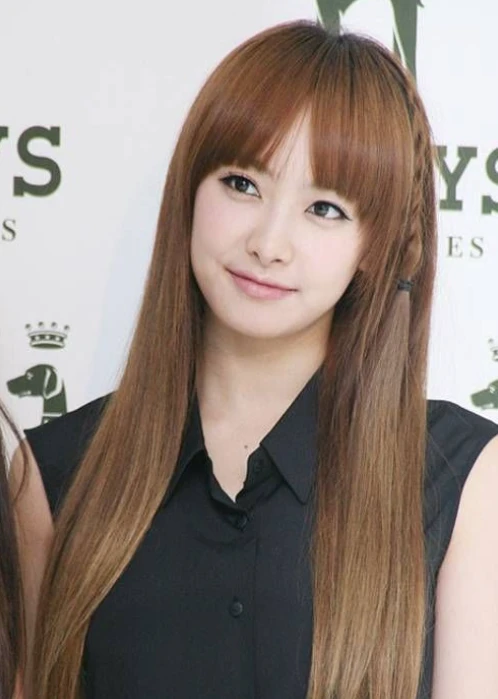 Tong Thien shocked with her aunts appearance, her beauty drowned out because of the cheesy nightgown - Photo 6