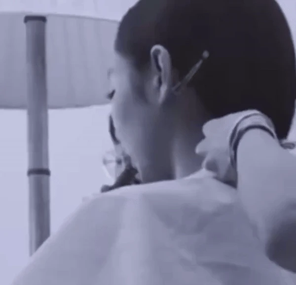 Jennie Blackpink đón sinh nhật phản cảm, bị tố sống không biết điều với Rosé? - Hình 2