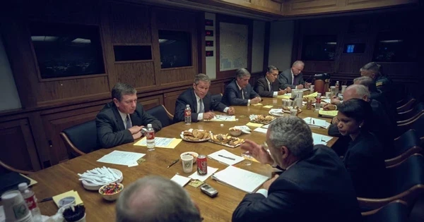 Lộ con tàu ngầm bí ẩn bên dưới Nhà Trắng, bí mật nhiều đời Tổng thống Mỹ giấu? - Hình 2