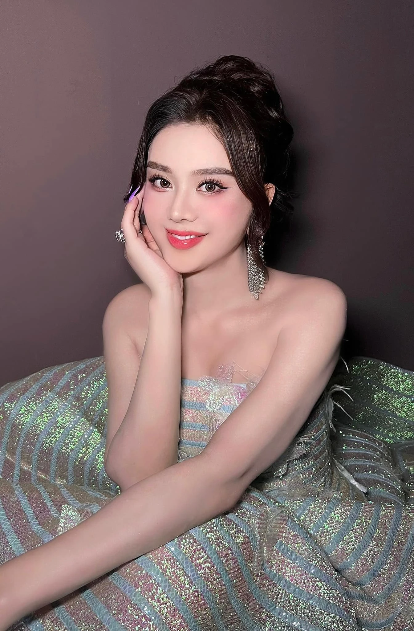 Lâm Khánh Chi nhận lời mời đi show giá 2 tỷ, từ chối vì 1 điều quá sốc! - Hình 3