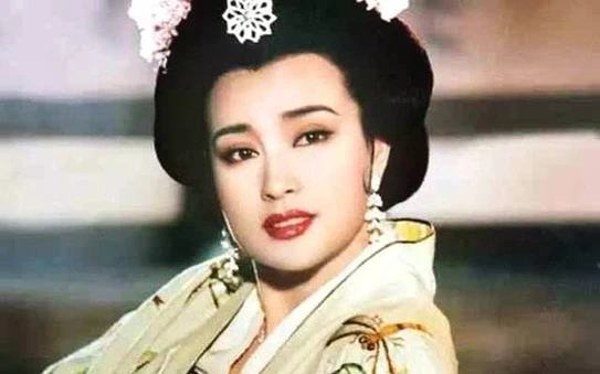 View - 'The most beautiful Vo Tac Thien in history' returns to the screen, his appearance at the age of 76 causes a stir | Chinese stars | Entertainment - VGT TV