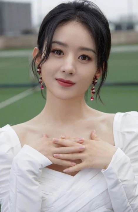 Sự nghiệp Triệu Lệ Dĩnh rơi vào khủng hoảng vì một điểm yếu khó sửa - Hình 4