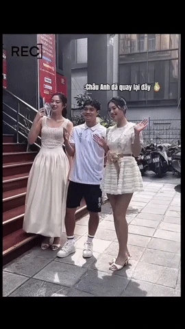 Văn Toàn chụp ảnh thân thiết với nàng Á hậu từng được đẩy thuyền với Đình Bắc - Hình 3
