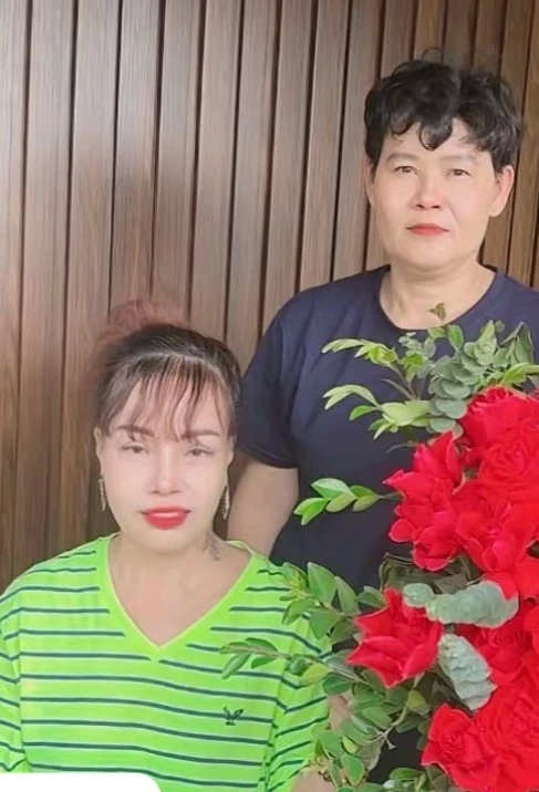 Thu Sao lộ ảnh mặc váy cưới, rộ tin chốt tình trẻ tomboy, CĐM sốc - Hình 3