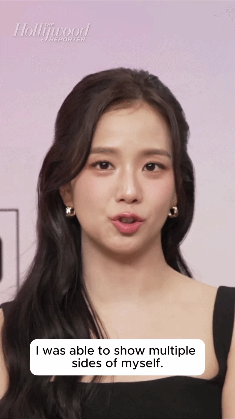 Jisoo khó chịu ra mặt khi nhắc BLACKPINK, Rosé thân mật đàn ông lớn tuổi - Hình 2