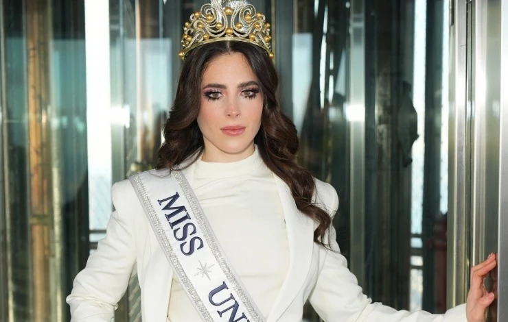 Miss Universe 2025 bị mỉa mai, đòi trả vương miện tại Harvard, đáp trả cực gắt - Hình 3