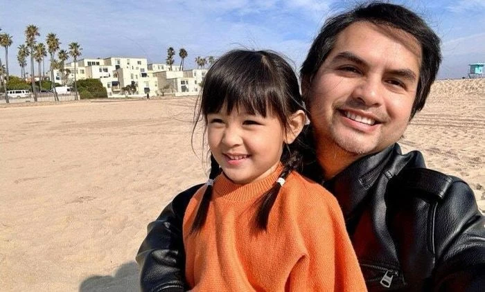 Duc Tiens daughter won a martial arts medal in the US, from the side of her biological mother? - Photo 3