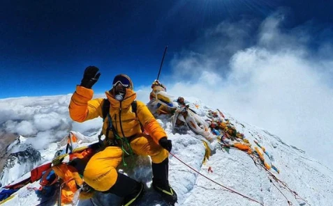 Everest lộ đường dây trục lợi 523 tỷ: Dầu độc du khách, phi công y tế tiếp tay - Hình 6