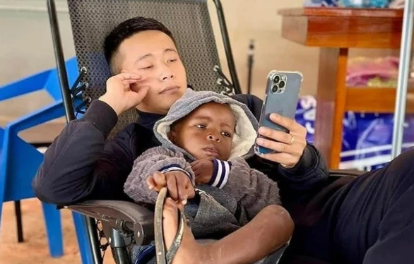 Loi Con reminded 3 words related to Quang Linh Vlog, the status line caused a stir - Photo 6