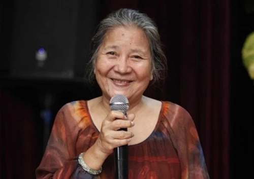 Peoples Artist Le Thien choked up missing Vu Linh, recreating the memories of the old Cai Luong stage - Photo 3