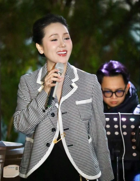 Phương Linh réo thẳng mặt Hòa Minzy, từ chối nhận làm thầy vì lý do ngỡ ngàng? - Hình 5