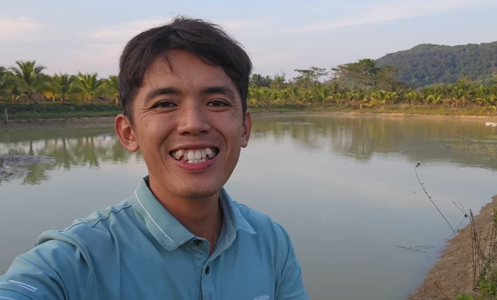 Vợ Sang Vlog lên tiếng về tình trạng nguy cấp của chồng, bị ép làm một điều - Hình 7